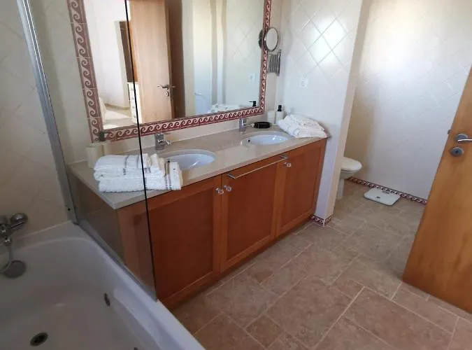 Lala Amoreira (Leiria)