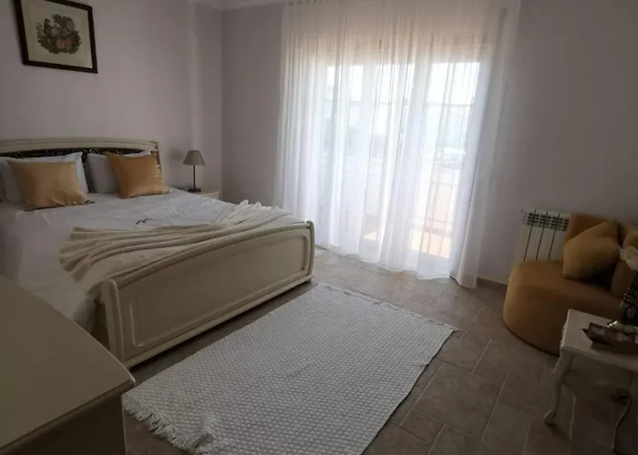 Lala * Amoreira (Leiria)